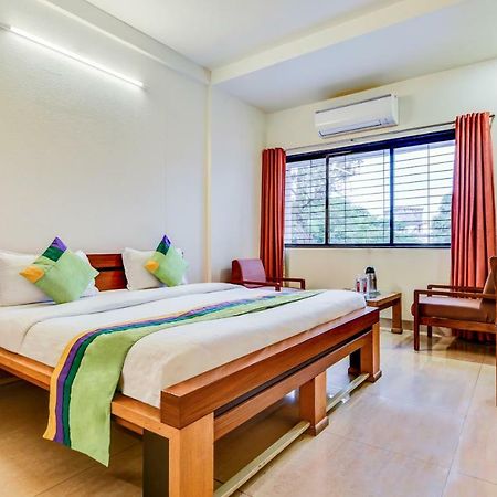 Treebo Trend Surya Nashik Hotel Bagian luar foto
