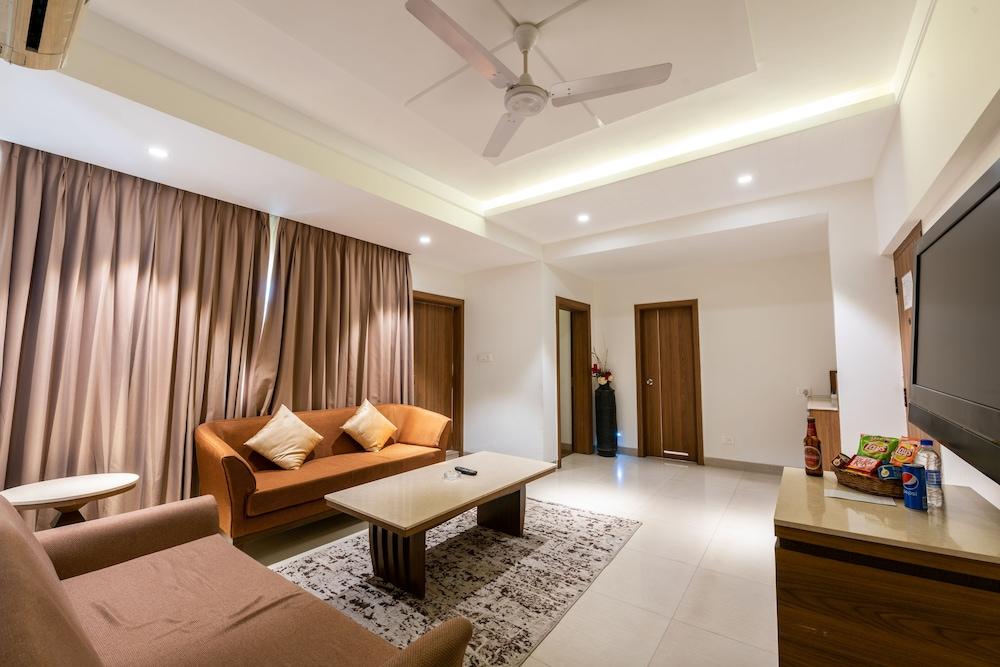 Treebo Trend Surya Nashik Hotel Bagian luar foto
