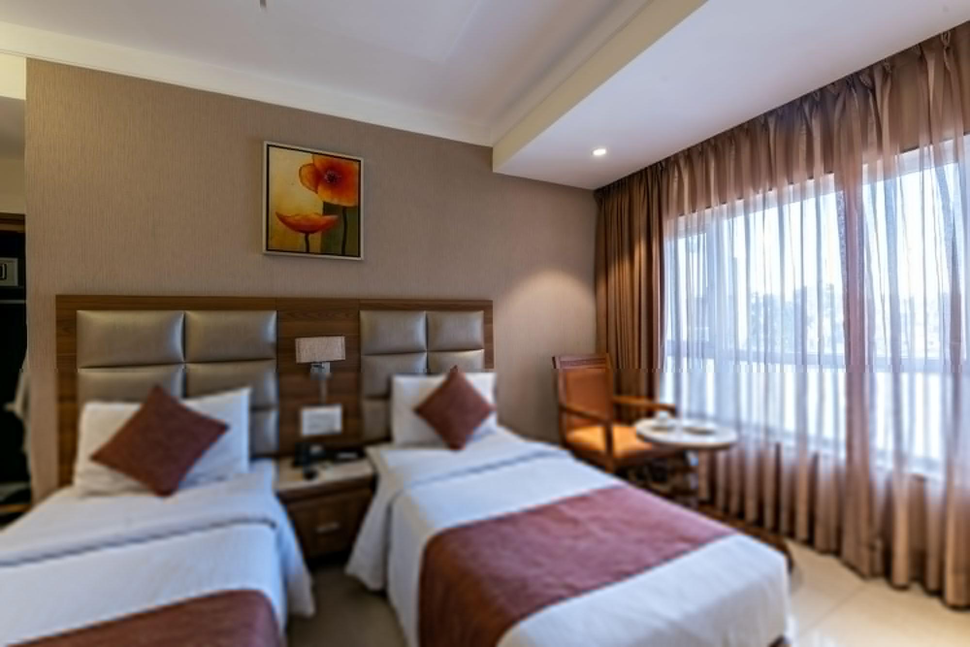 Treebo Trend Surya Nashik Hotel Bagian luar foto