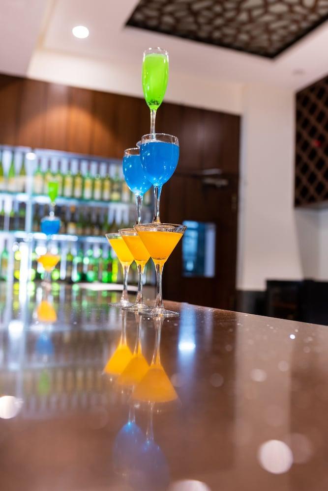 Treebo Trend Surya Nashik Hotel Bagian luar foto