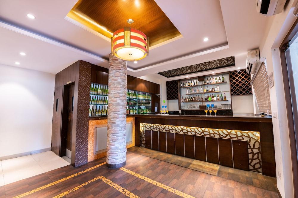 Treebo Trend Surya Nashik Hotel Bagian luar foto