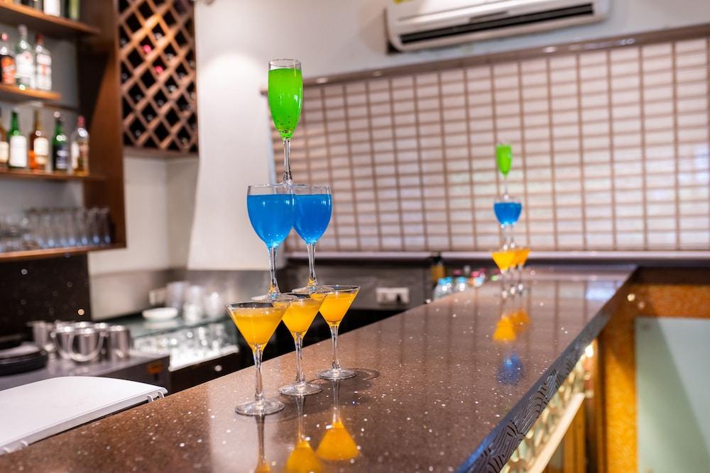 Treebo Trend Surya Nashik Hotel Bagian luar foto