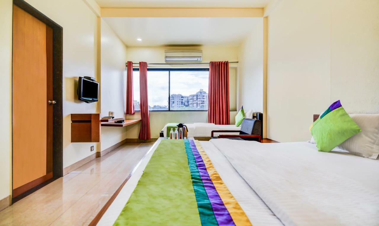 Treebo Trend Surya Nashik Hotel Bagian luar foto