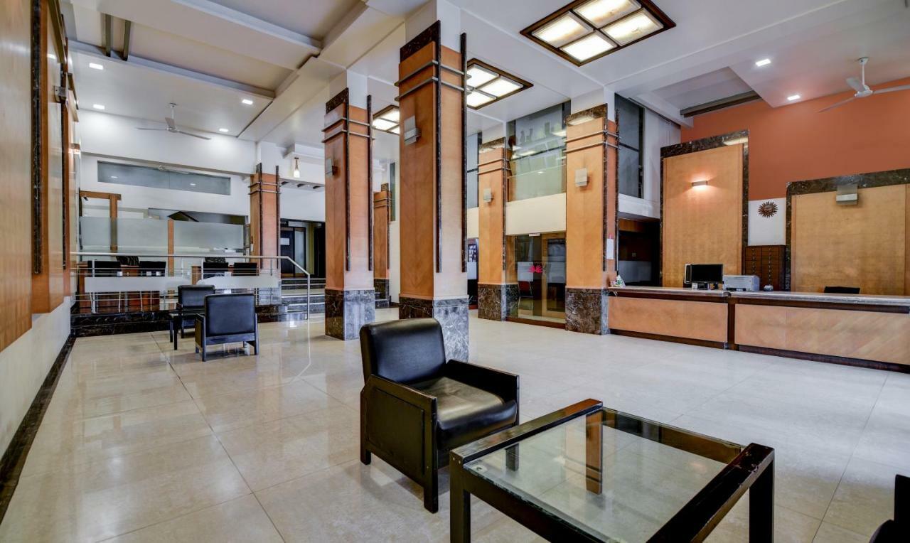 Treebo Trend Surya Nashik Hotel Bagian luar foto