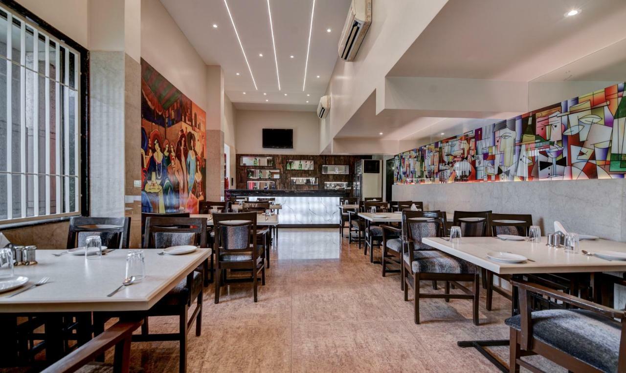 Treebo Trend Surya Nashik Hotel Bagian luar foto